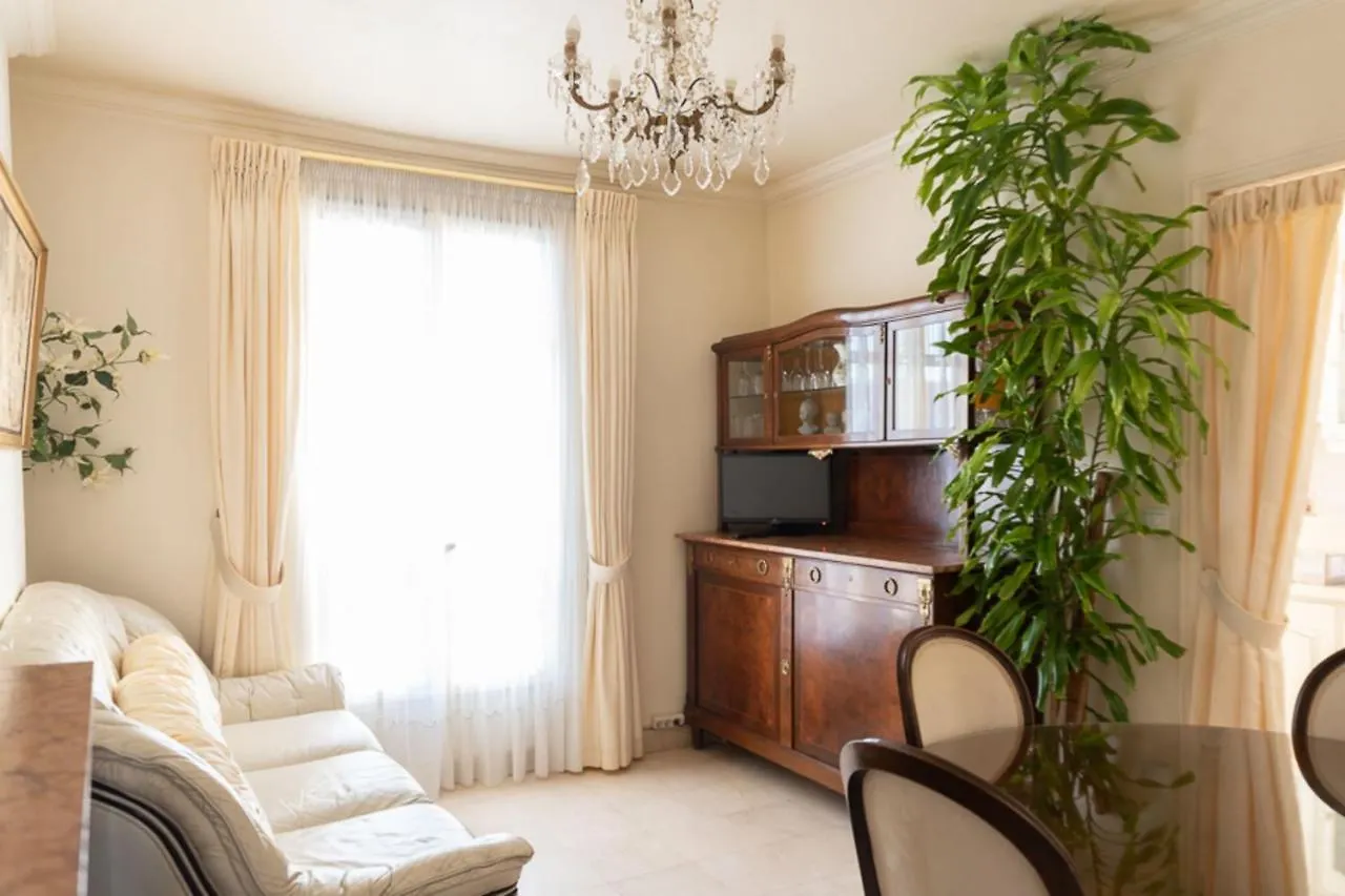 Elegant Apt For 2 Near The Montparnasse Tower Apartment Paris